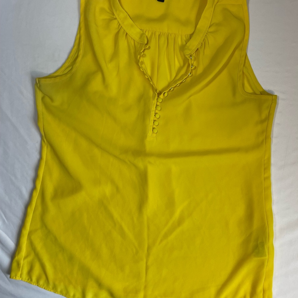 Banana Republic Bright Yellow Sleeveless Button-Front Camisole